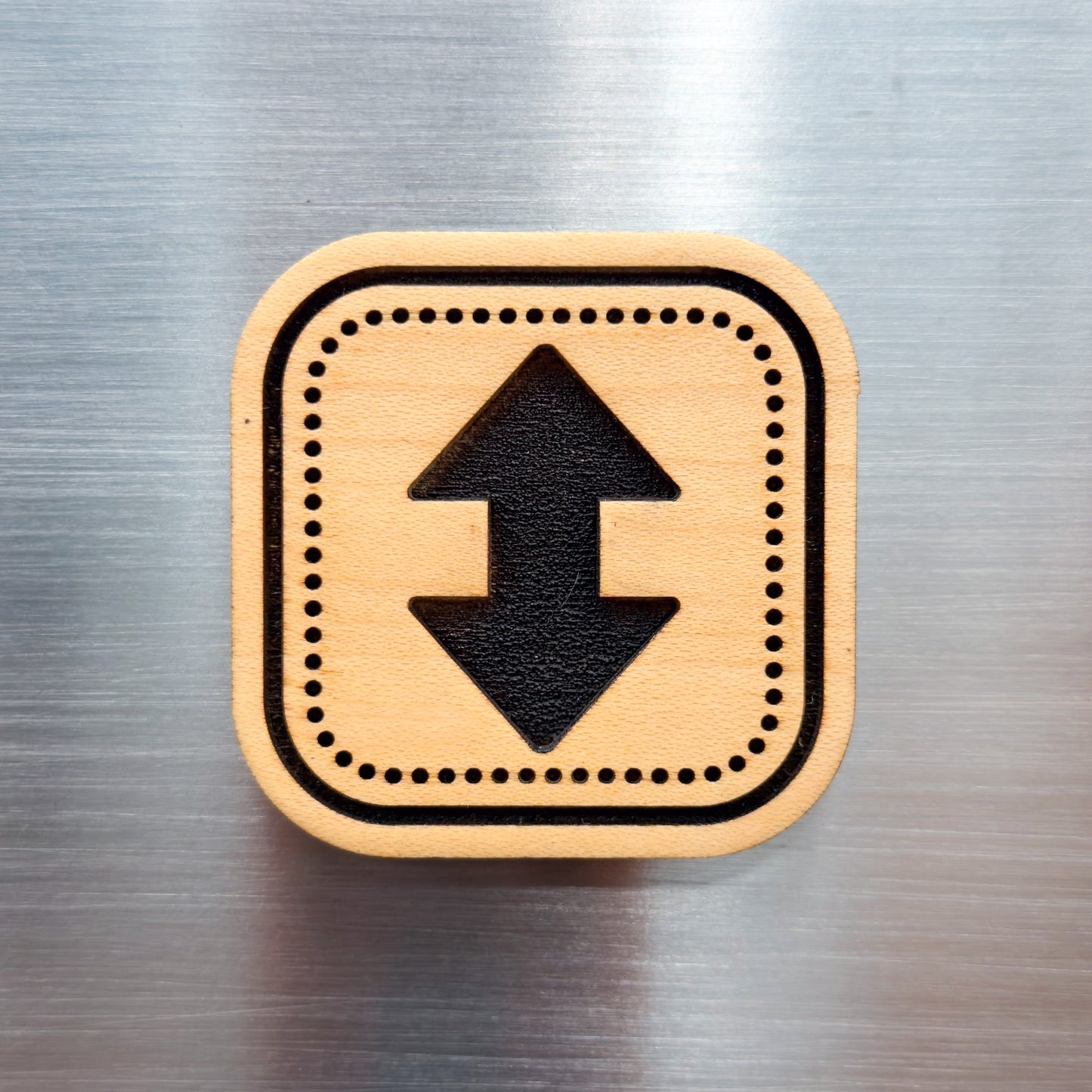 Vers / Side Emoji Magnet